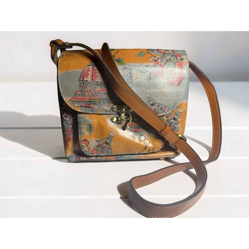 Patricia Nash Leandra Crossbody Leather Purse Beautiful Girl Floral Design EUC